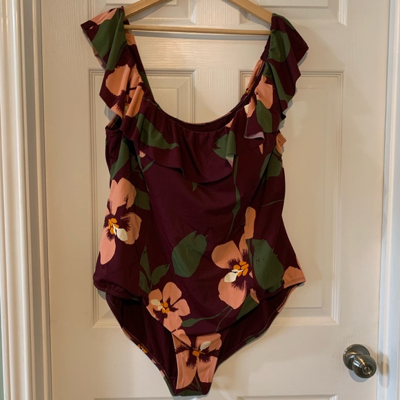 EVRI 1-piece bathing suit 4X Stunning Nikita Seamed Ruffled Primrose NWT w/strap - Picture 4 of 11